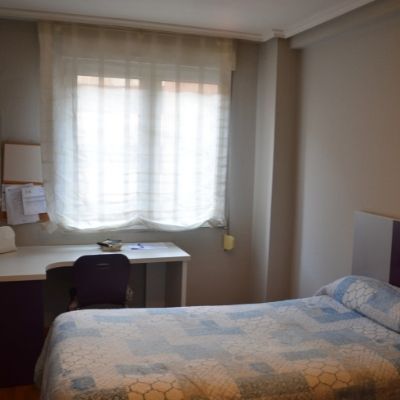 Habitación de una vivienda supervisada de Asociación Salud Mental León